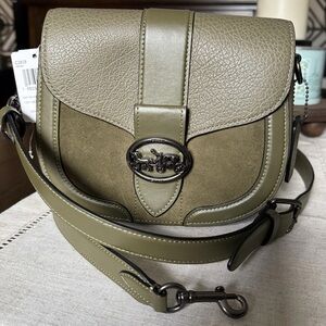 Elegant Olive Leather Crossbody Bag